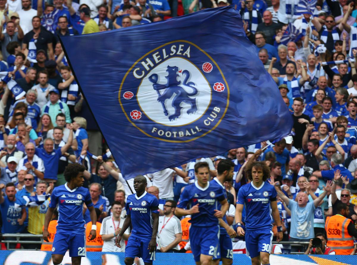 切尔西客场负于莱斯特城，近期表现低迷，保级形势严峻