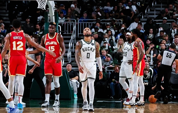 世俱杯官网-包含国王翻盘雷霆，利拉德状态火热的词条