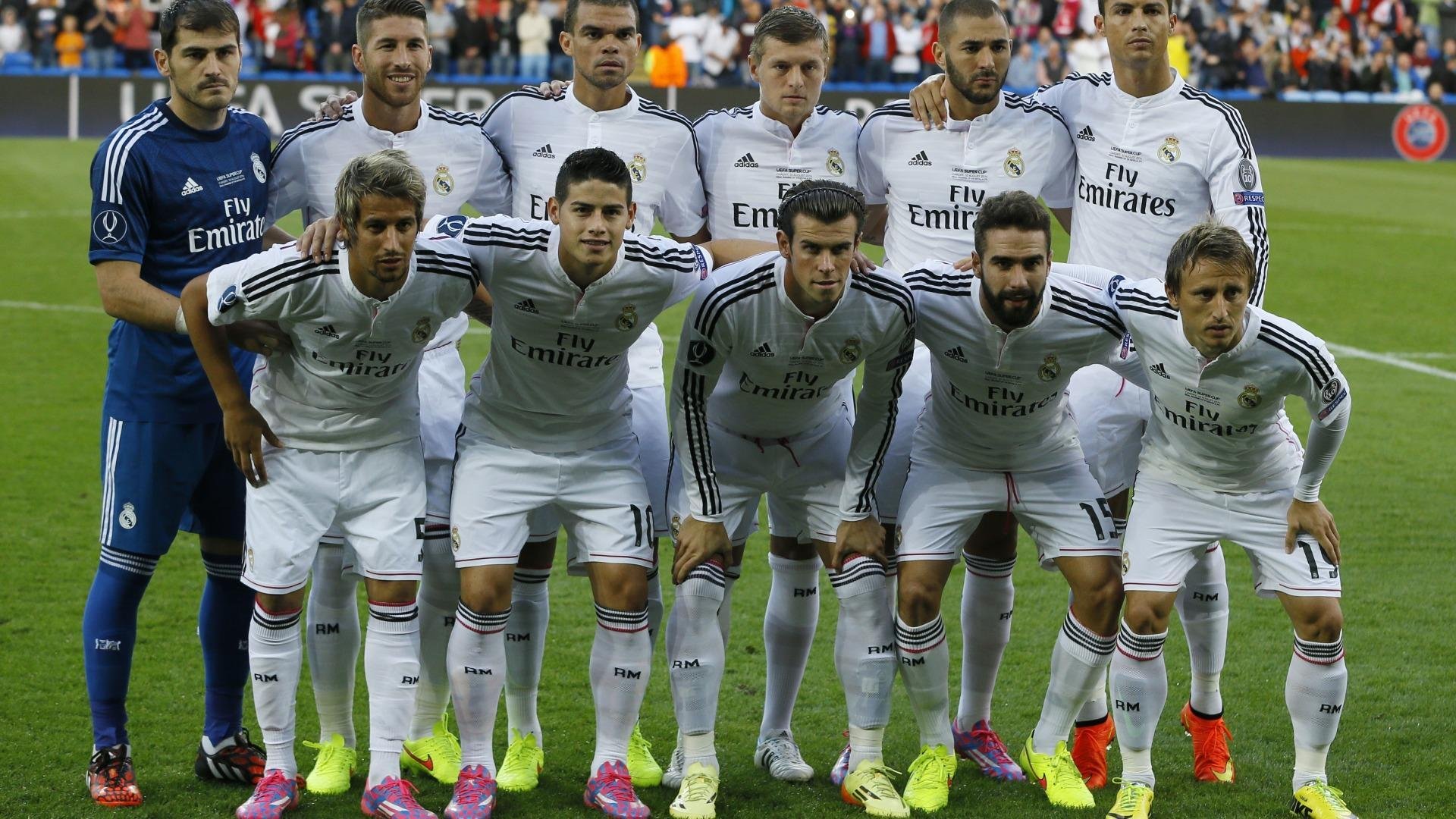 世俱杯冠军-绿茵场上的双重奏,贝林厄姆刷新纪录闪耀个人光芒,瑞士战术压制洪都拉斯彰显团队智慧