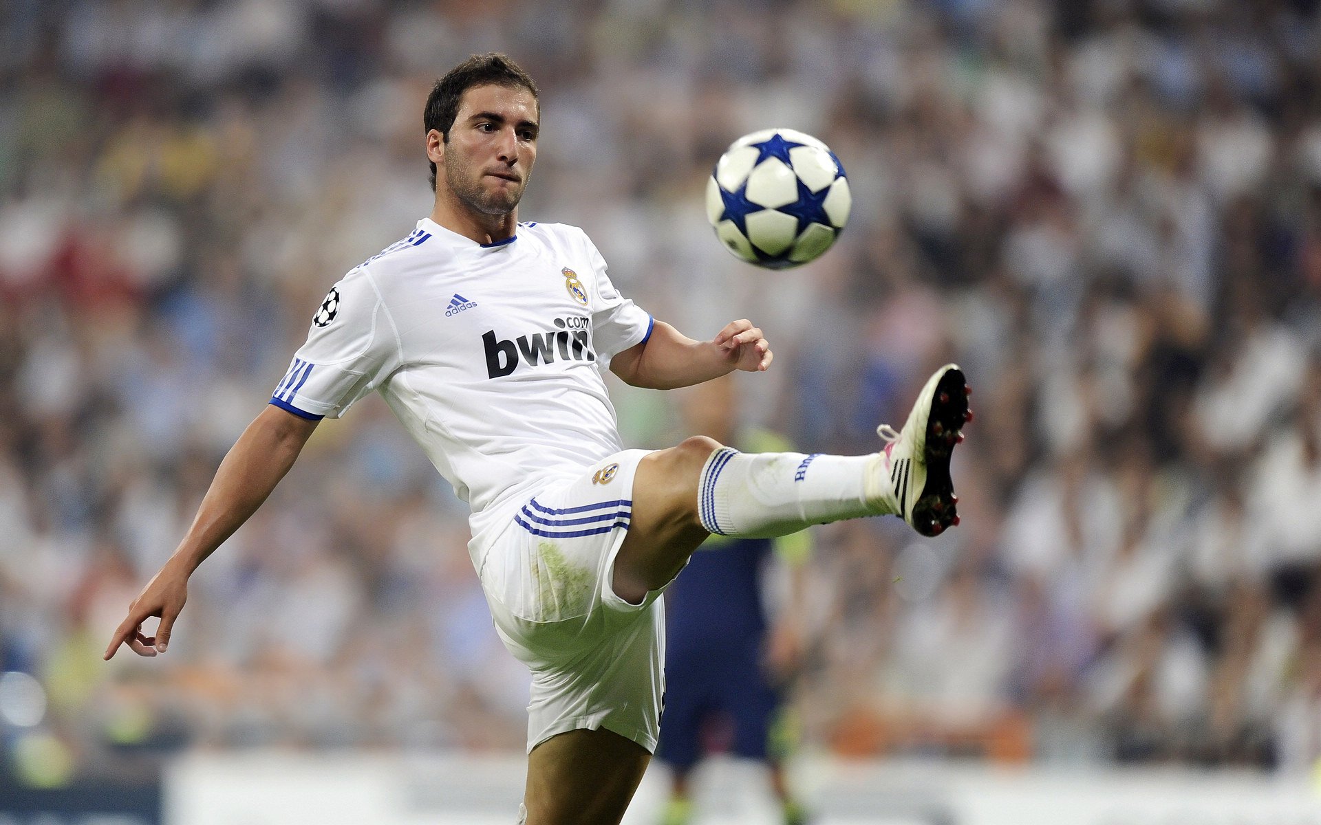 世俱杯改制-足球之夜的冰与火之歌，塞维利亚绝杀狂欢与福登的统治性独舞