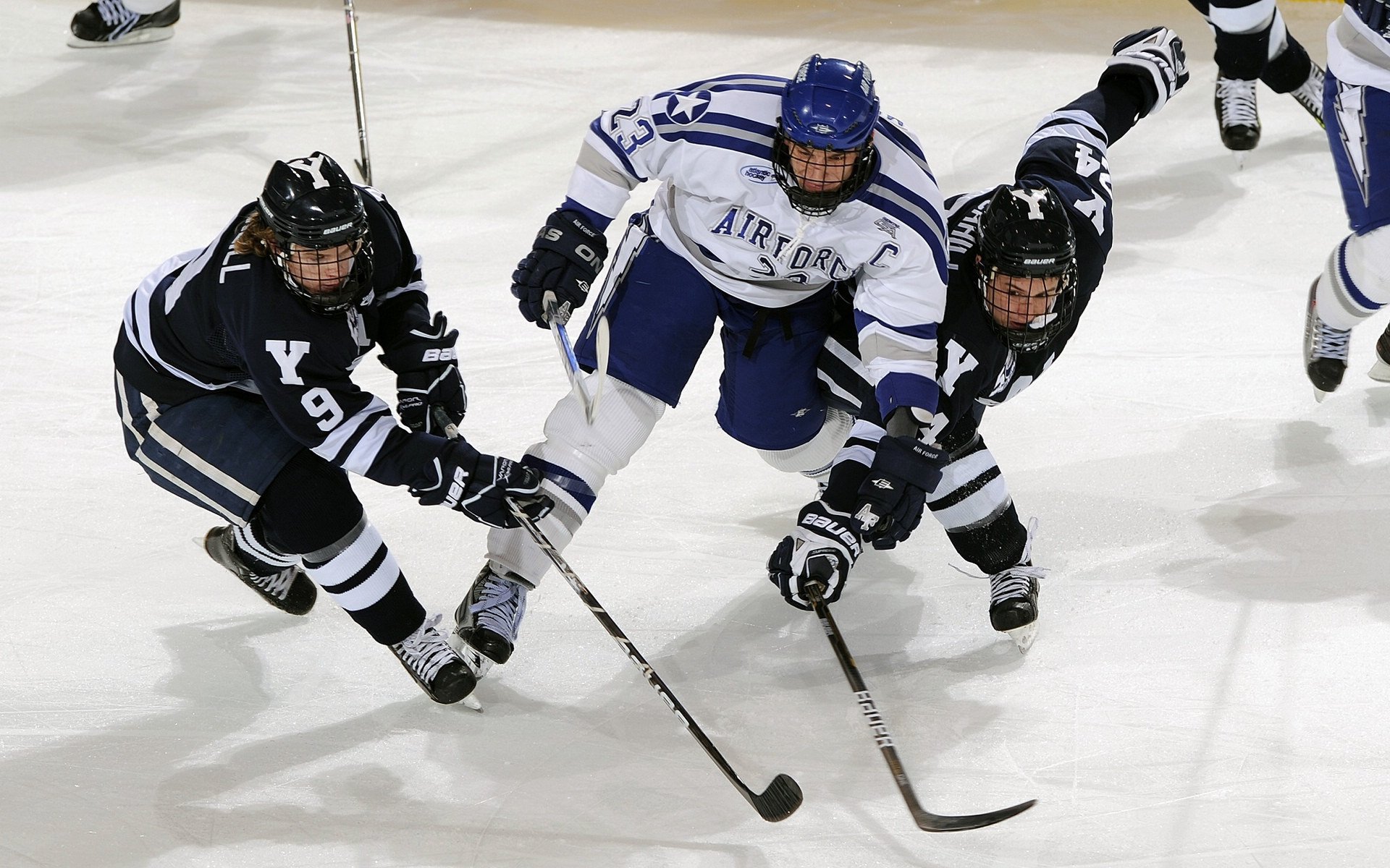 拉沃尔杯险胜ATP总决赛,鲁德统治全场的网球新纪元