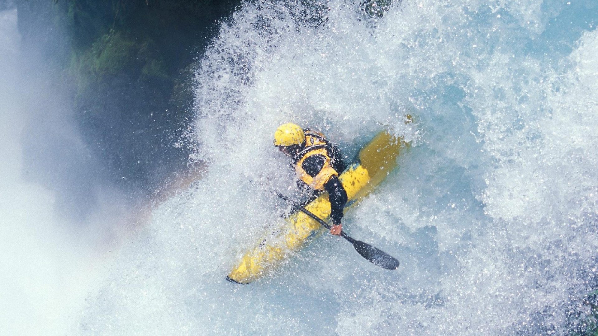 世俱杯2025-尼克斯海啸席卷深圳，乔治擎天一柱定乾坤